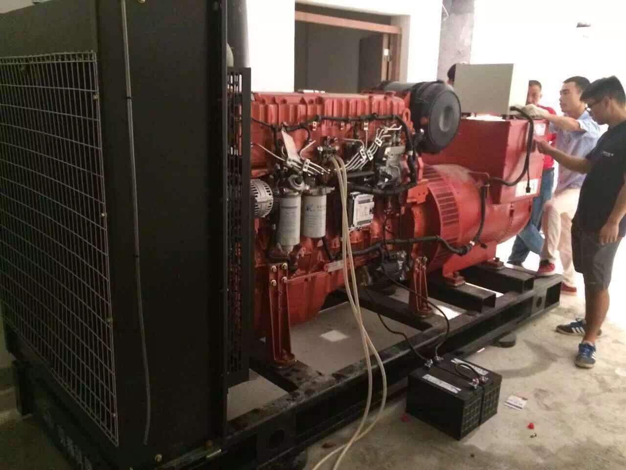 明邦工作人员在邵阳进行400kw潍柴发电机安装1