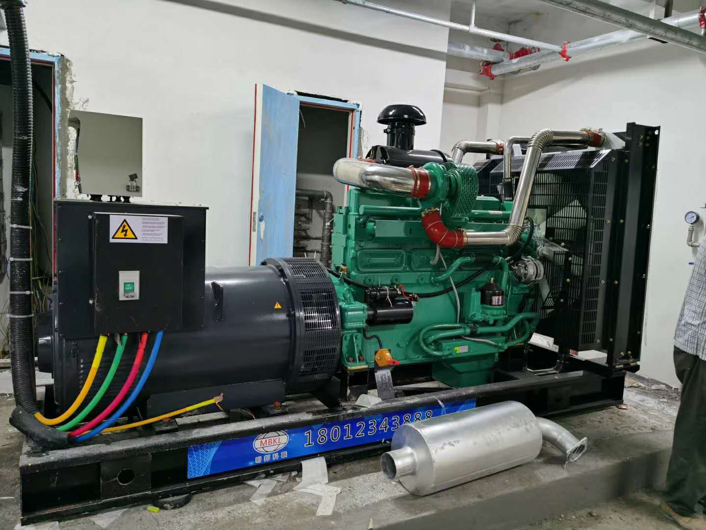 江西九江君越安装明邦300KW玉柴发电机一台